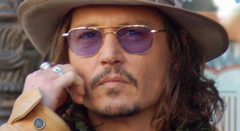 E a explicação foi dada pela advogada. No mesmo diálogo em que Amber pediu um abraço a Depp, ele disse a ela (Foto: FLIPAR)
