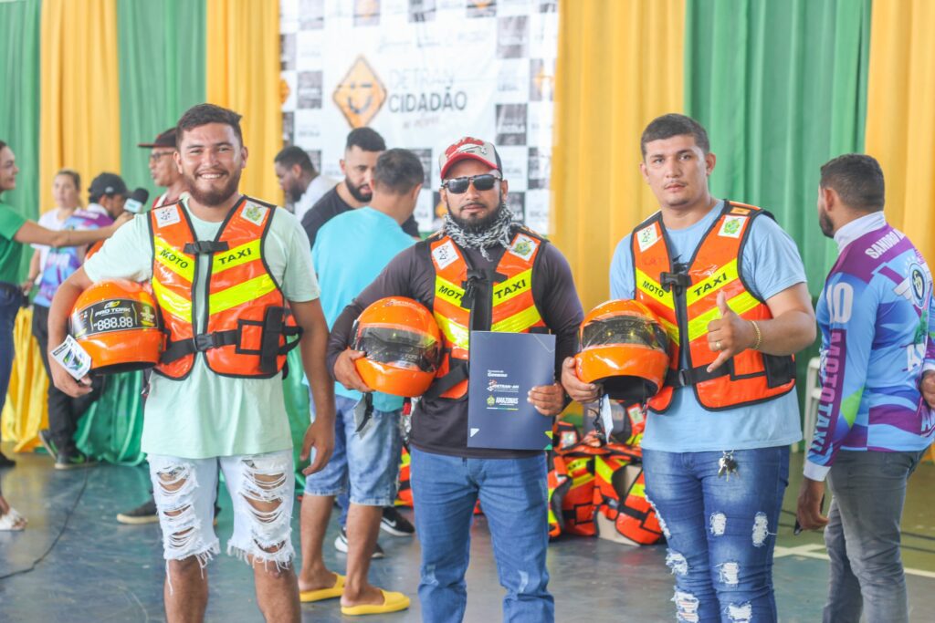 FOTOS: Divulgação/ Detran-AM